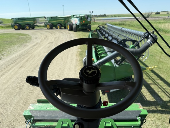 2022 John Deere S770 Combine