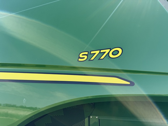 2022 John Deere S770 Combine