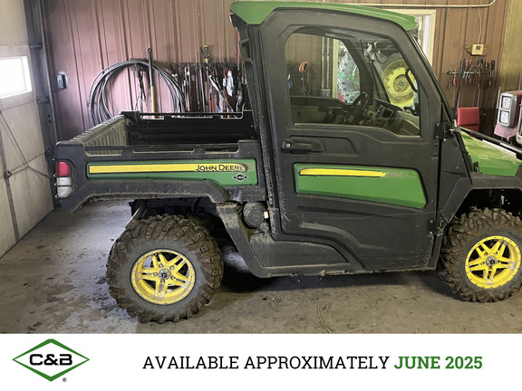 2018 John Deere XUV 835R ATV