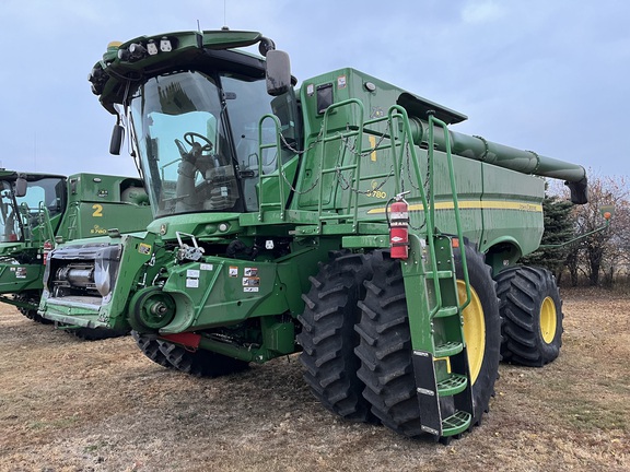 2022 John Deere S780 Combine