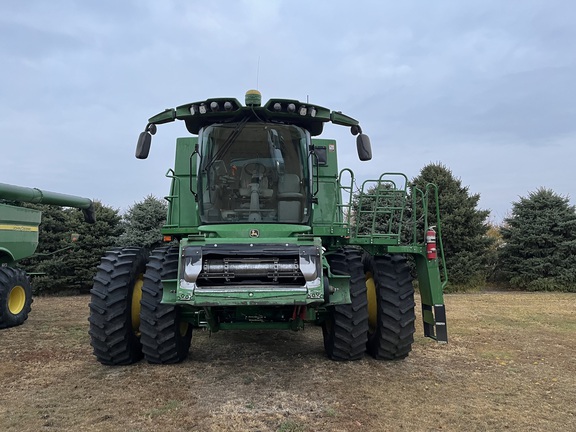 2022 John Deere S780 Combine