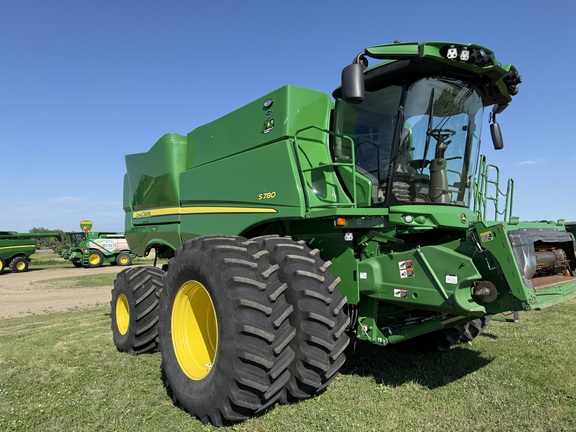2022 John Deere S780 Combine