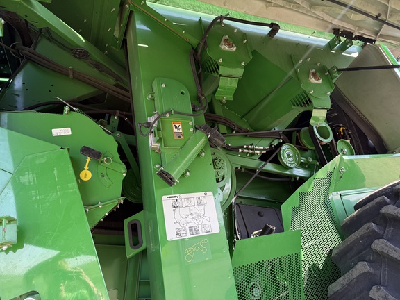 2022 John Deere S780 Combine