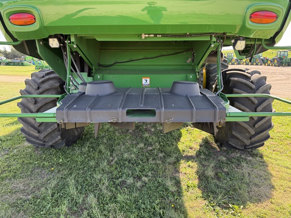 2022 John Deere S780 Combine