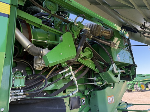 2022 John Deere S780 Combine