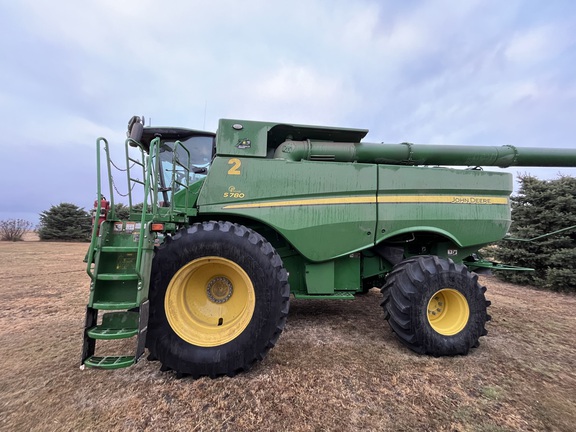 2022 John Deere S780 Combine