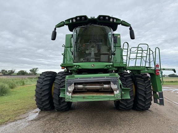 2022 John Deere S780 Combine
