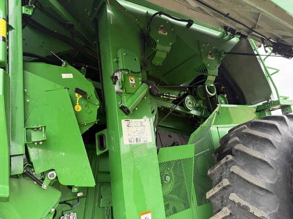 2022 John Deere S780 Combine