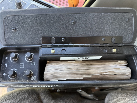 2000 Case IH 2388 Combine