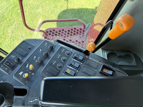 2000 Case IH 2388 Combine