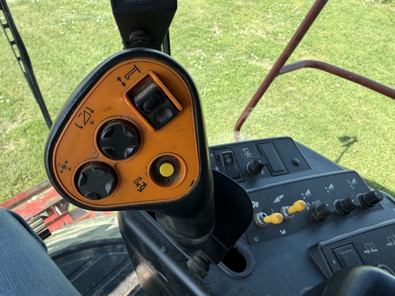 2000 Case IH 2388 Combine