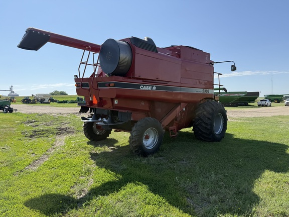 2000 Case IH 2388 Combine