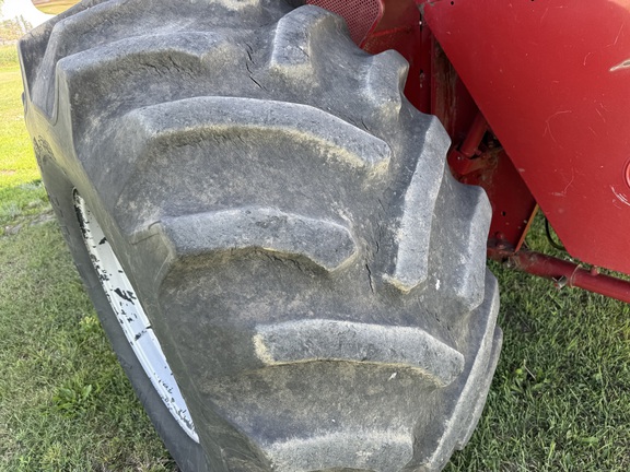 2000 Case IH 2388 Combine