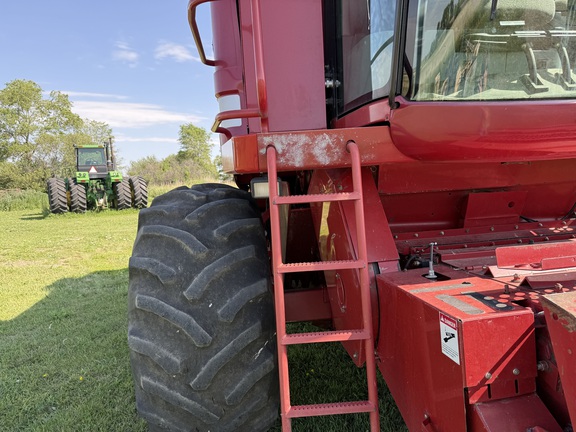 2000 Case IH 2388 Combine
