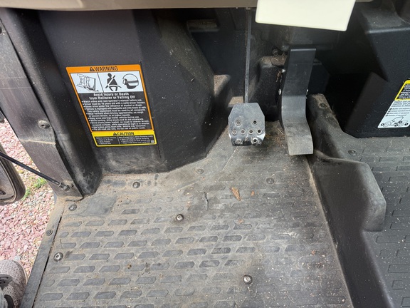 2022 John Deere XUV 835R ATV