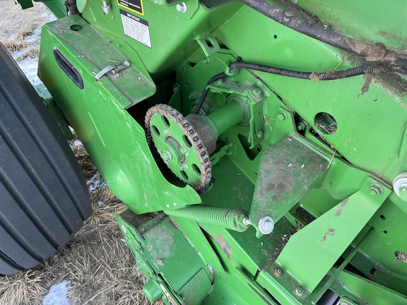 2020 John Deere 560M Baler/Round