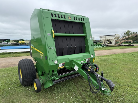 2020 John Deere 560M Baler/Round