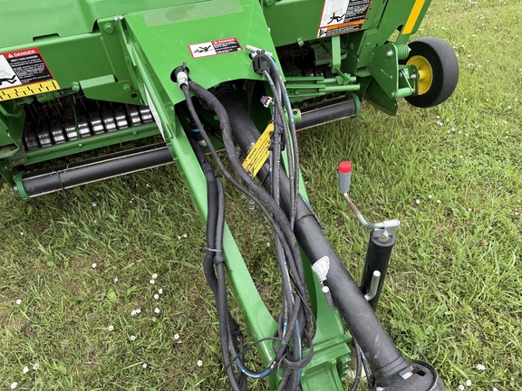 2020 John Deere 560M Baler/Round