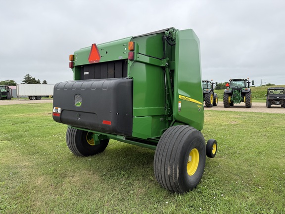 2020 John Deere 560M Baler/Round