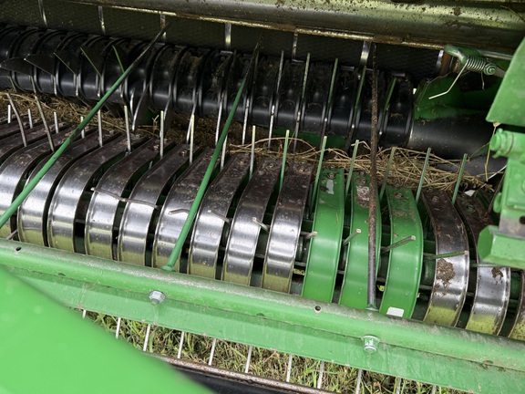 2020 John Deere 560M Baler/Round