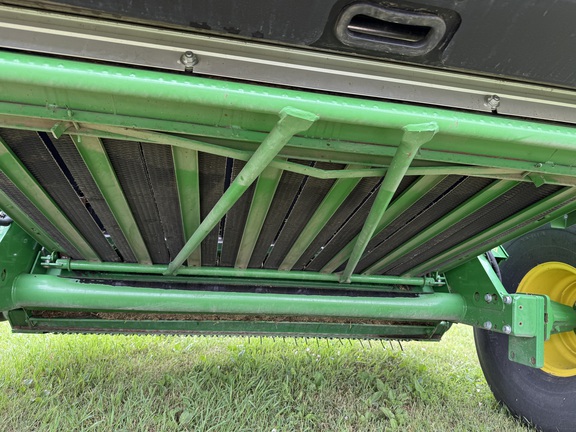 2020 John Deere 560M Baler/Round