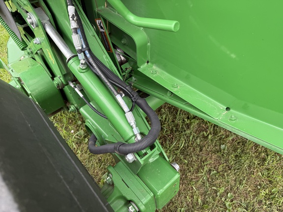 2020 John Deere 560M Baler/Round