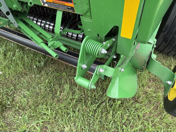 2020 John Deere 560M Baler/Round