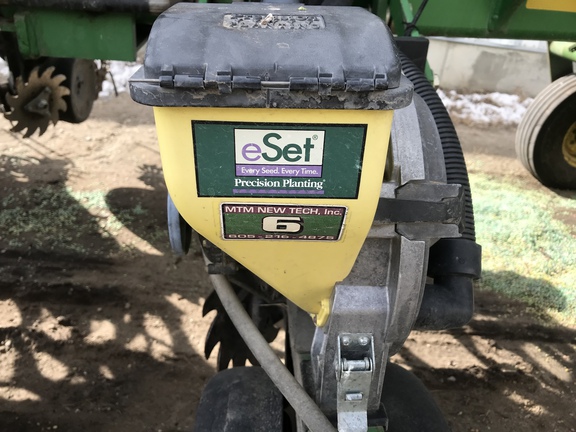 2008 John Deere 1770NT CCS Planter
