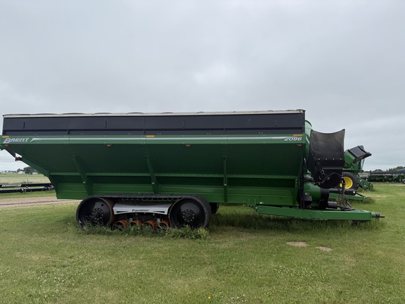 2018 Brent 2096 Grain Cart