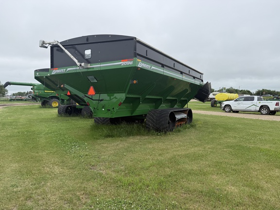 2018 Brent 2096 Grain Cart