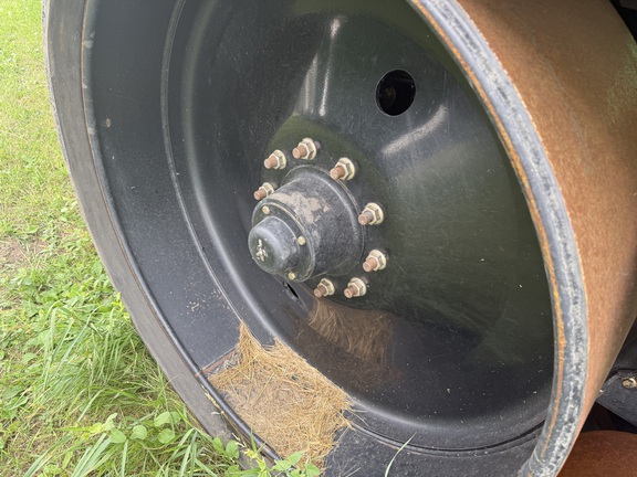 2018 Brent 2096 Grain Cart