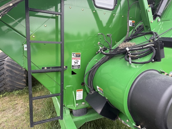 2018 Brent 2096 Grain Cart