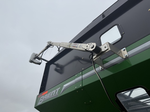 2018 Brent 2096 Grain Cart