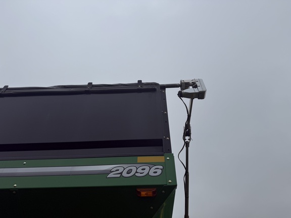 2018 Brent 2096 Grain Cart