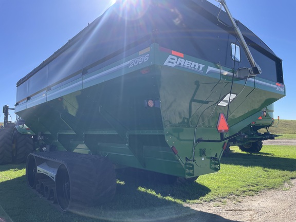 2018 Brent 2096 Grain Cart