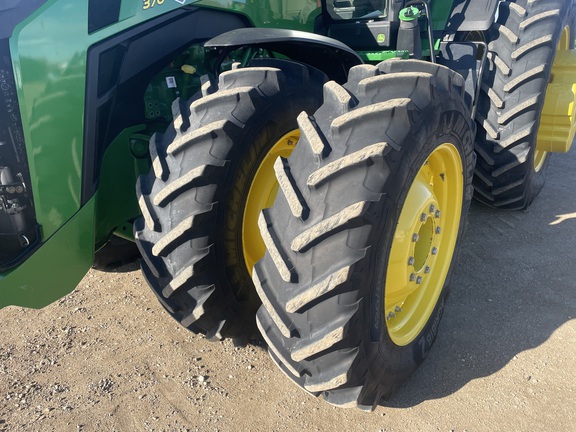 2024 John Deere 8R 370 Tractor