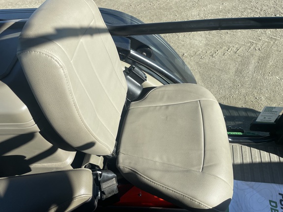 2024 John Deere 8R 370 Tractor