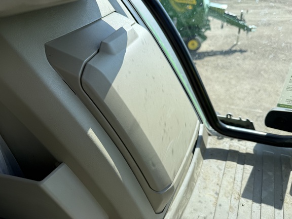 2024 John Deere 8R 280 Tractor