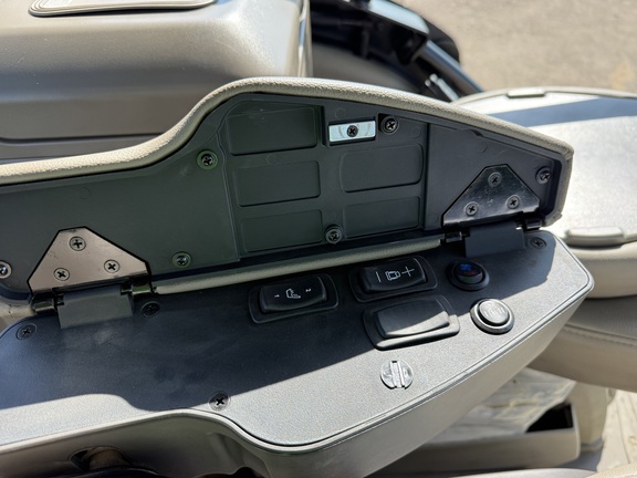 2024 John Deere 8R 280 Tractor