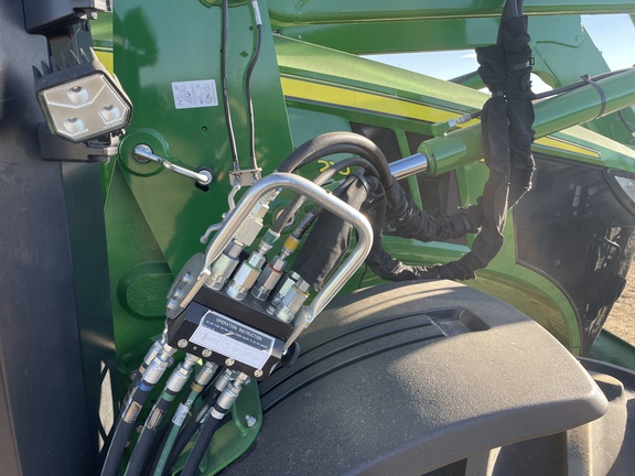 2024 John Deere 7R 210 Tractor