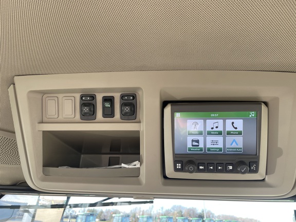 2024 John Deere 7R 210 Tractor