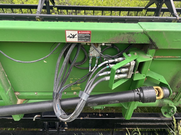 2010 John Deere 635F Header Combine