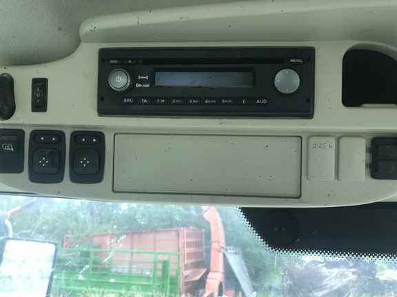 2016 John Deere 6175R Tractor