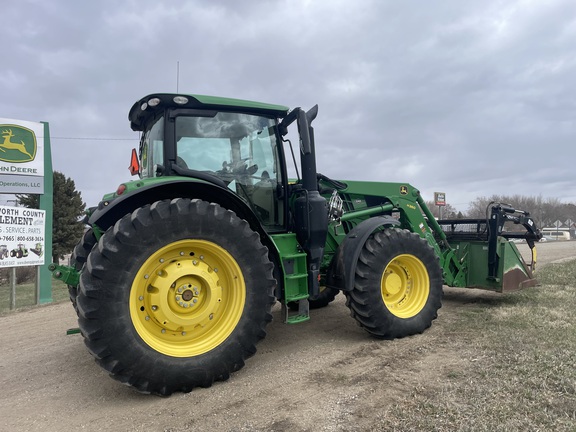 2016 John Deere 6175R Tractor