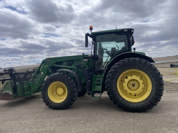 2016 John Deere 6175R Tractor