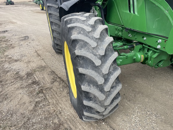 2016 John Deere 6175R Tractor