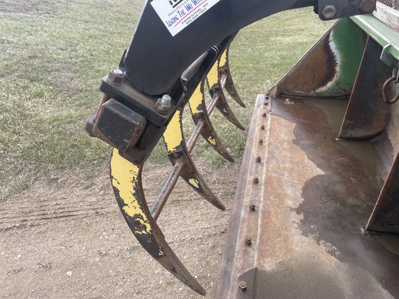 2016 John Deere 6175R Tractor