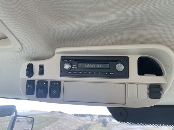 2016 John Deere 6175R Tractor