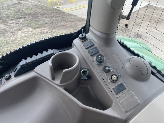 2016 John Deere 6175R Tractor