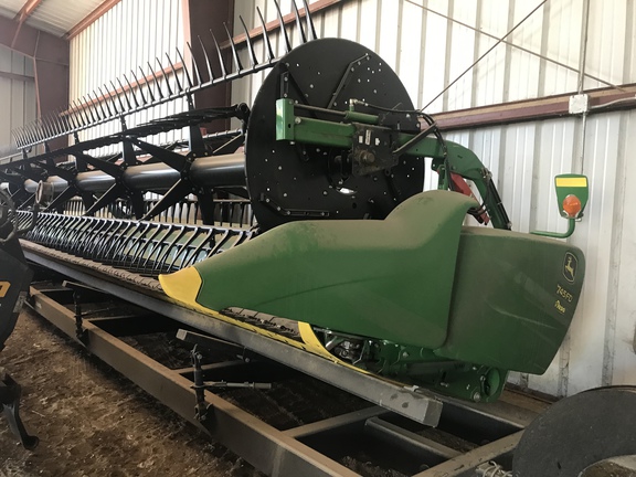 2020 John Deere 745FD Header Combine